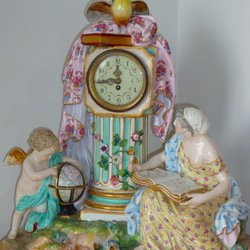 Пазл: Часы в фарфоре