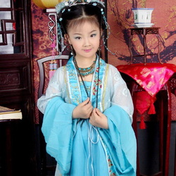 Пазл: Девочка в китайском костюме