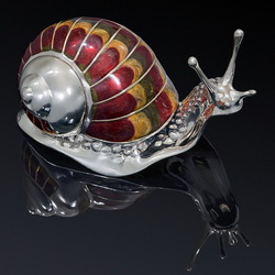 Пазл: Драгоценная статуэтка