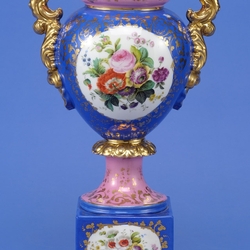 Пазл: Антикварная ваза