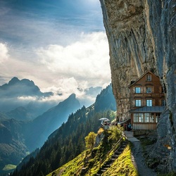 Пазл: Горный отель