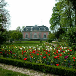 Пазл: Дворец и парк  Бенрат в Дюссельдорфе. Германия