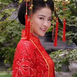 Пазл: Девушка в китайском костюме