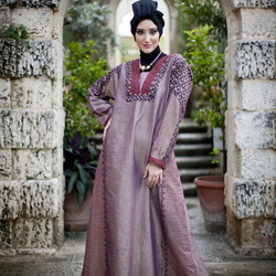 Пазл: Девушка в арабском костюме