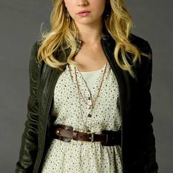 Пазл: Британи Робертсон