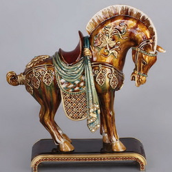 Пазл: Драгоценная статуэтка