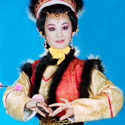 Пазл: Девушка в китайском костюме