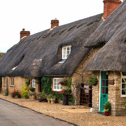 Пазл: Домик в английской деревне