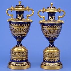 Пазл: Антикварные вазы