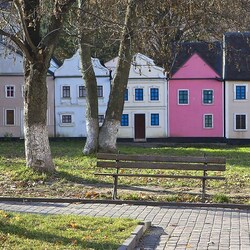 Пазл: Деревянные цветные домики