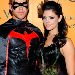 Пазл: Келлан Латс и Эшли Грин