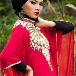 Пазл: Девушка в арабском костюме