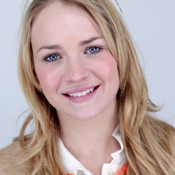 Пазл: Бритт Робертсон