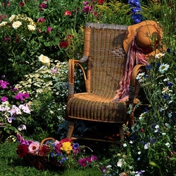 Пазл: Среди цветов