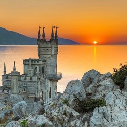 Пазл: Ласточкино гнездо