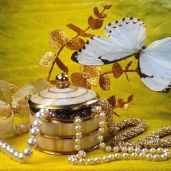 Пазл: Шкатулка с украшениями