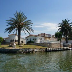 Пазл: Испанская Венеция – город Эмпуриабрава