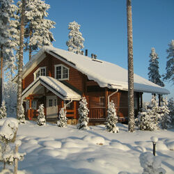 Пазл: Заснеженная избушка