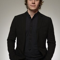 Пазл: Эван Питерс