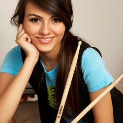 Пазл: Виктория Джастис