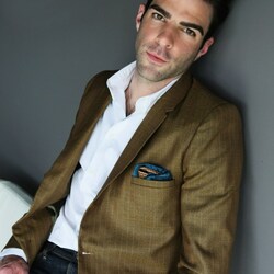 Пазл: Закари Куинто