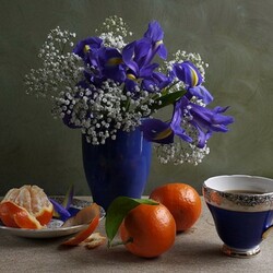 Пазл: Ирисы и мандарины