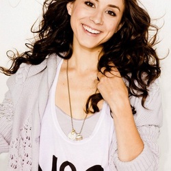 Пазл: Тройэн Эвери Беллисарио