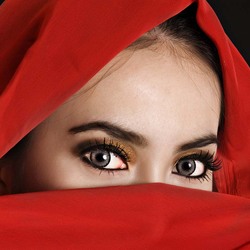 Пазл: Восточные глаза