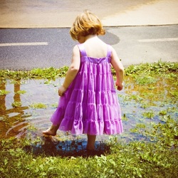 Пазл: По лужам