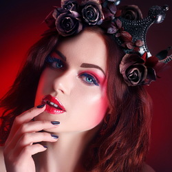 Пазл: Гламурная девушка