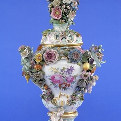 Пазл: Мейсенский фарфор.Ваза