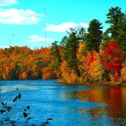 Пазл: Осенняя река