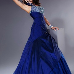 Пазл: Дизайнерское платье 