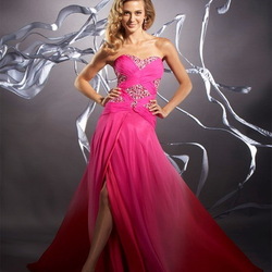 Пазл: Дизайнерское платье 