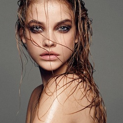 Пазл: Барбара Палвин