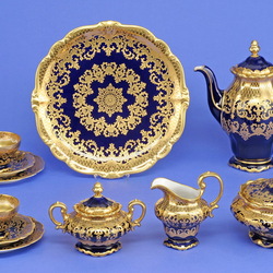 Пазл: Антикварная посуда