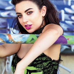 Пазл: Charli XCX
