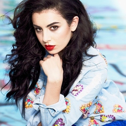 Пазл: Charli XCX
