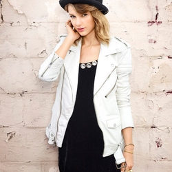 Пазл: Тейлор Свифт