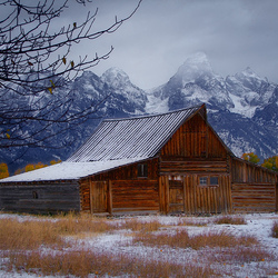 Пазл: Начало зимы в горах