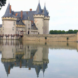 Пазл: Замок Сюлли-сюр-Луар